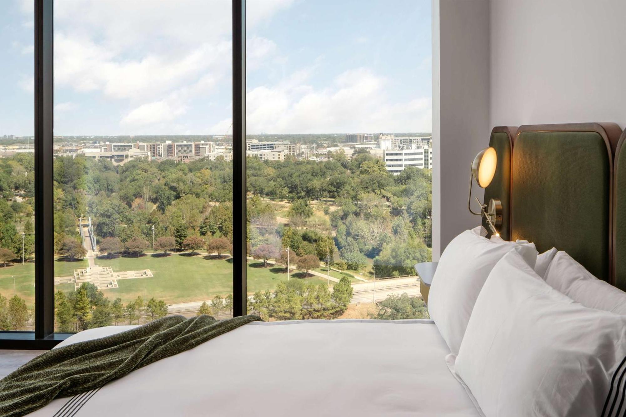 Thompson Houston, By Hyatt Hotel Buitenkant foto