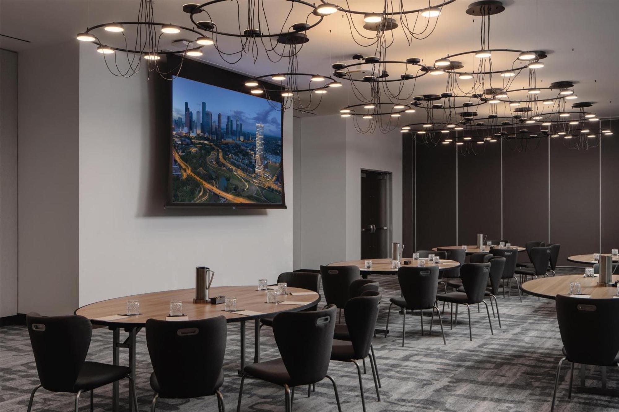 Thompson Houston, By Hyatt Hotel Buitenkant foto